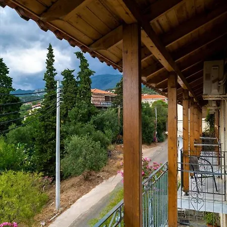Ifigenia's Apartahotel *
