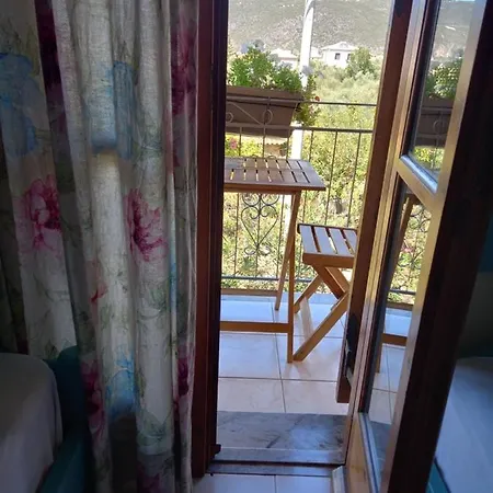 Ifigenia's Apartahotel