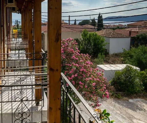 Апарт-отель Ifigenia's 4*