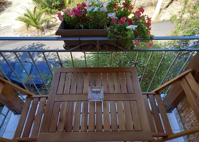 Ifigenia's Кардамили