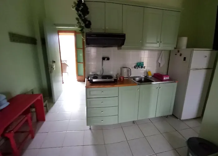 Ifigenia's Апарт-отель Кардамили